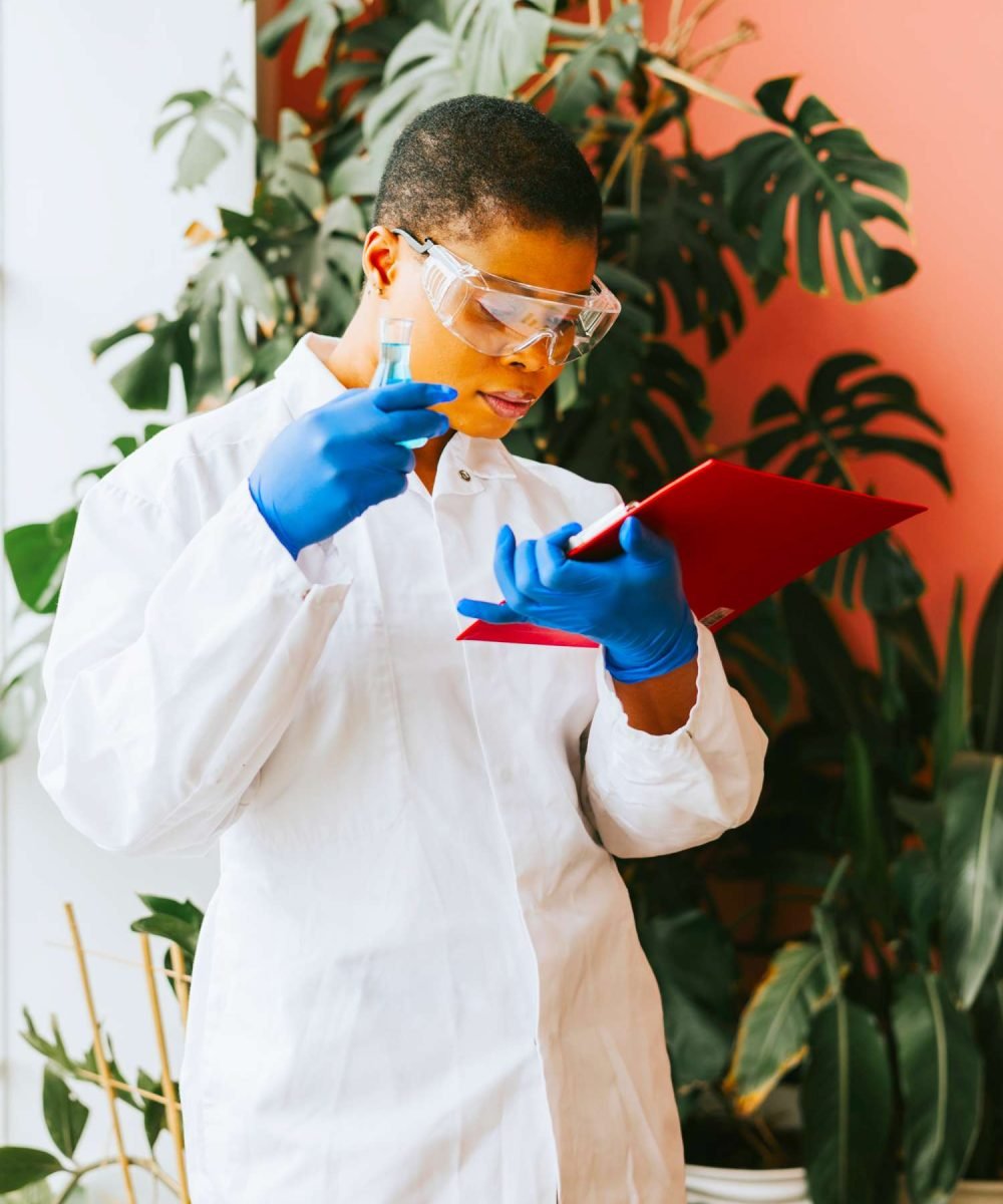 african-american-woman-student-intern-with-conduct-2026-03-19-02-14-47-utc(1)